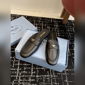 Услуги покупке товаров  Prada 25ss Prada Подиумная модель с треу