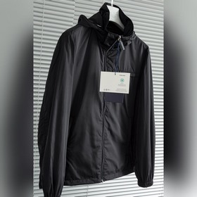 Новая весенняя коллекция Prada 2025, водонепроницаемая куртка с к