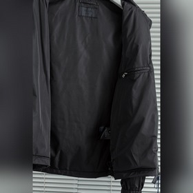 Новая весенняя коллекция Prada 2025, водонепроницаемая куртка с к