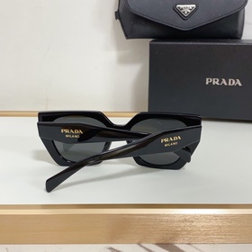 PRADA МОДЕЛЬ： SPR 15WS Размер： 54/19-140