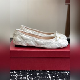 Услуги покупке товаров  Valentino 25ss весна-лето, новая модель,