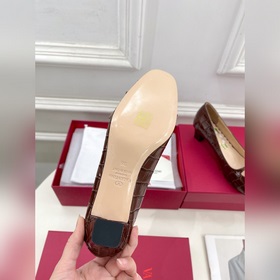Valentino 2025 весна-лето новинки BOWOW кожаные туфли с каменным 
