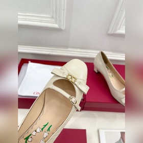 Valentino 2025 весна-лето новинки BOWOW кожаные туфли с каменным 