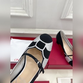 Valentino 2025 весна-лето новинки BOWOW шелковые туфли с бриллиан