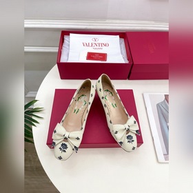 Valentino 2025 весна-лето новинки BOWOW шелковые туфли на каблука