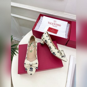 Valentino 2025 весна-лето новинки BOWOW шелковые туфли на каблука