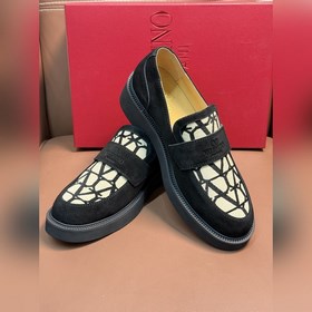 Новые мужские туфли-лофеки VALENTINO с заклепками. Модные и удобн