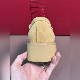 Новые мужские туфли-лофеки VALENTINO с заклепками. Модные и удобн