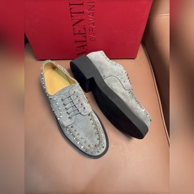 Новые мужские туфли-лофеки VALENTINO с заклепками. Модные и удобн