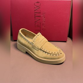 Новые мужские туфли-лофеки VALENTINO с заклепками. Модные и удобн