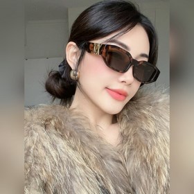 SAINT LAURENT . Новые товары SL M88 Логотип SAINT LAURENT на нож
