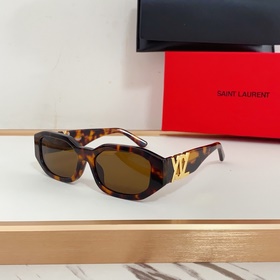 SAINT LAURENT . Новые товары SL M88 Логотип SAINT LAURENT на нож
