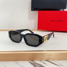 SAINT LAURENT . Новые товары SL M88 Логотип SAINT LAURENT на нож