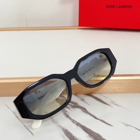 SAINT LAURENT . Новые товары SL M88 Логотип SAINT LAURENT на нож