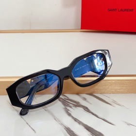 SAINT LAURENT . Новые товары SL M88 Логотип SAINT LAURENT на нож