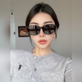 SAINT LAURENT . Новинки SL M86 Логотип SAINT LAURENT на ножке Ра