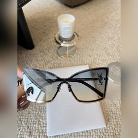 Ysl модники выстраиваются в очередь YSL M121F 2025 уже в продаже