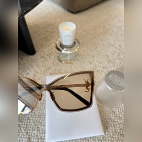 Ysl модники выстраиваются в очередь YSL M121F 2025 уже в продаже 