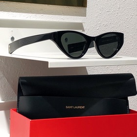 SAINT LAURENT . Новые товары SL M144 Логотип SAINT LAURENT на но