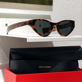 SAINT LAURENT . Новые товары SL M144 Логотип SAINT LAURENT на но