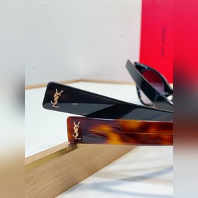 SAINT LAURENT . Новые товары SL M144 Логотип SAINT LAURENT на но