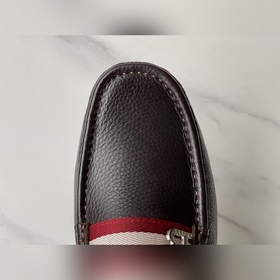 Новинка BALLY — мужские туфли без шнур
