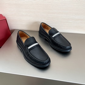 Мужские слипоны BALLY Изготовлены из
