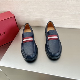 Мужские слипоны BALLY Изготовлены из