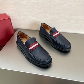 Мужские слипоны BALLY Изготовлены из