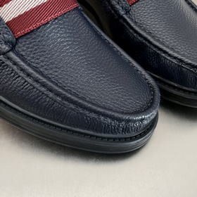 Мужские слипоны BALLY Изготовлены из