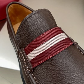 Мужские слипоны BALLY Изготовлены из