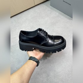 [BALENCIAGA] Balenciaga  - Высоко