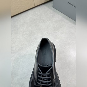 [BALENCIAGA] Balenciaga  - Высоко
