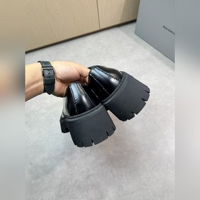 [BALENCIAGA] Balenciaga  - Высоко