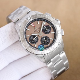 Новинка BLS： Breitling Avenger B01 Chr
