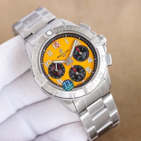 Новинка BLS： Breitling Avenger B01 Chr