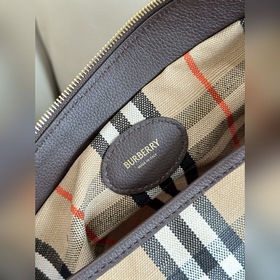 Новая сумка B House изготовлена из сме
