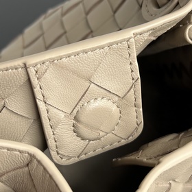Новая сумка BV Intrecciato из плетеной