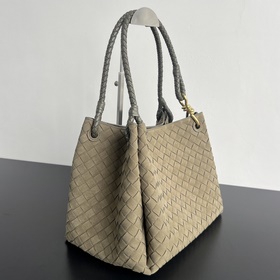 Новая сумка BV Intrecciato Suede Shoul