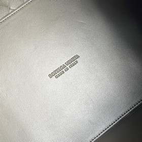 Новая сумка BV Intrecciato Suede Shoul