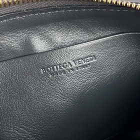 550 #Bv Intrecciato Плетеная космети