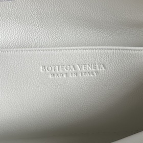 550 #Bv Intrecciato Плетеная космети