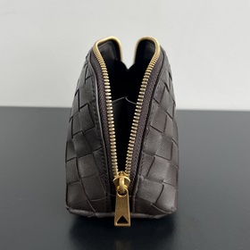 550 #Bv Intrecciato Плетеная космети