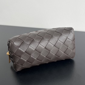 550 #Bv Intrecciato Плетеная космети