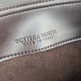 #BV 25 Предвесенняя новинка Сумка-ведр