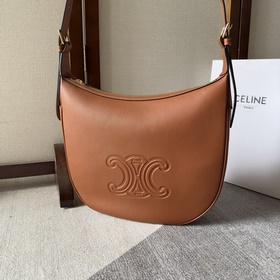 [Новые поступления] CELINEINE HELOIS