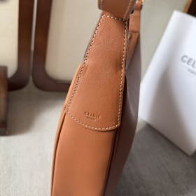 [Новые поступления] CELINEINE HELOIS