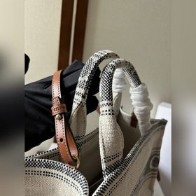 Новые поступления  CABAS THAIS Small