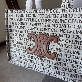 Новинка： CABAS THAIS Large CELINEine