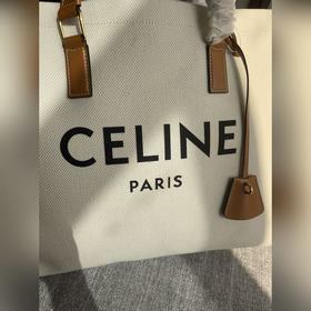 CELINEine решительно рекомендует эту с